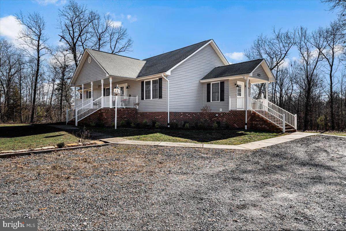 17104 Rousey Boulevard, Ruther Glen