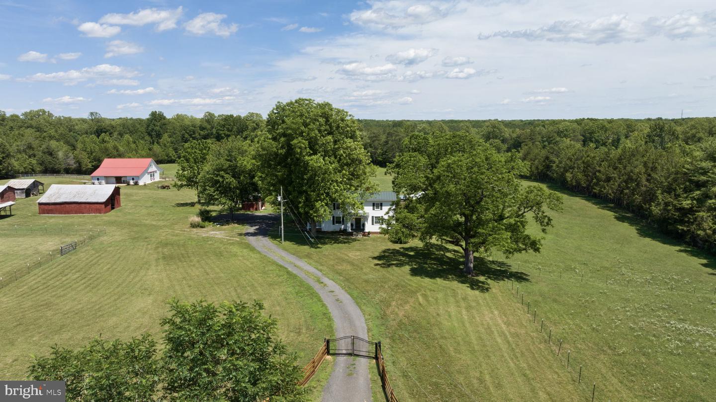1815 Country Rd