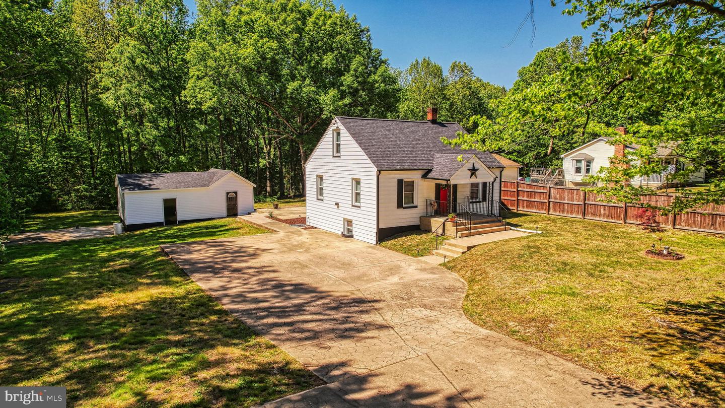 14535 Long Branch Road, Woodford