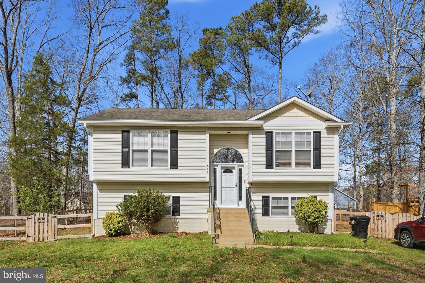 219 Hollyside Drive, Ruther Glen