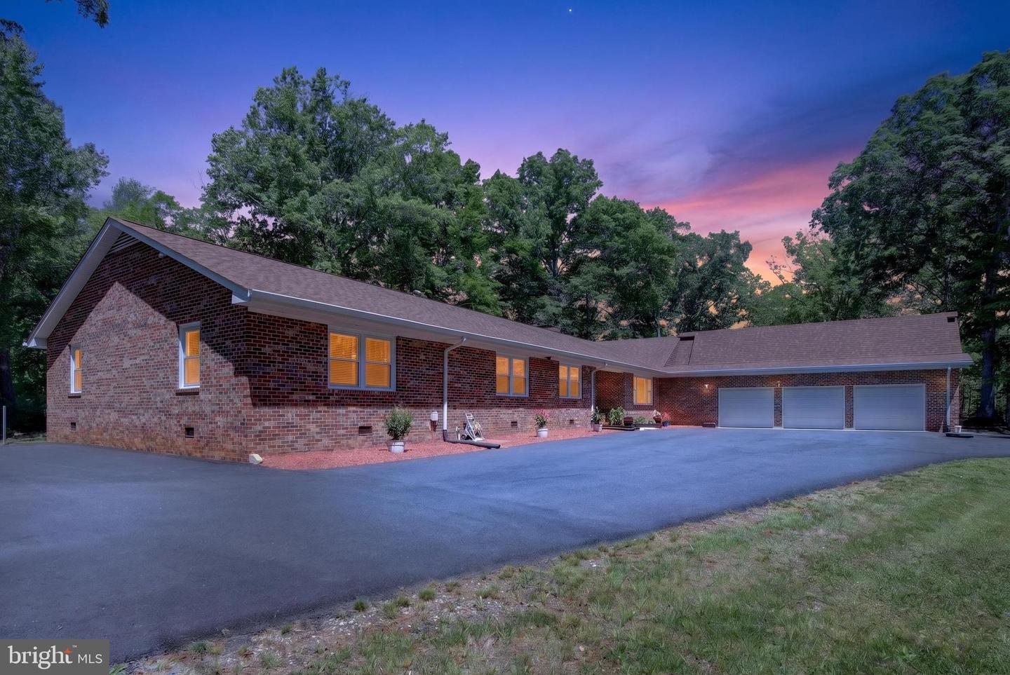 27197 Tidewater Trail