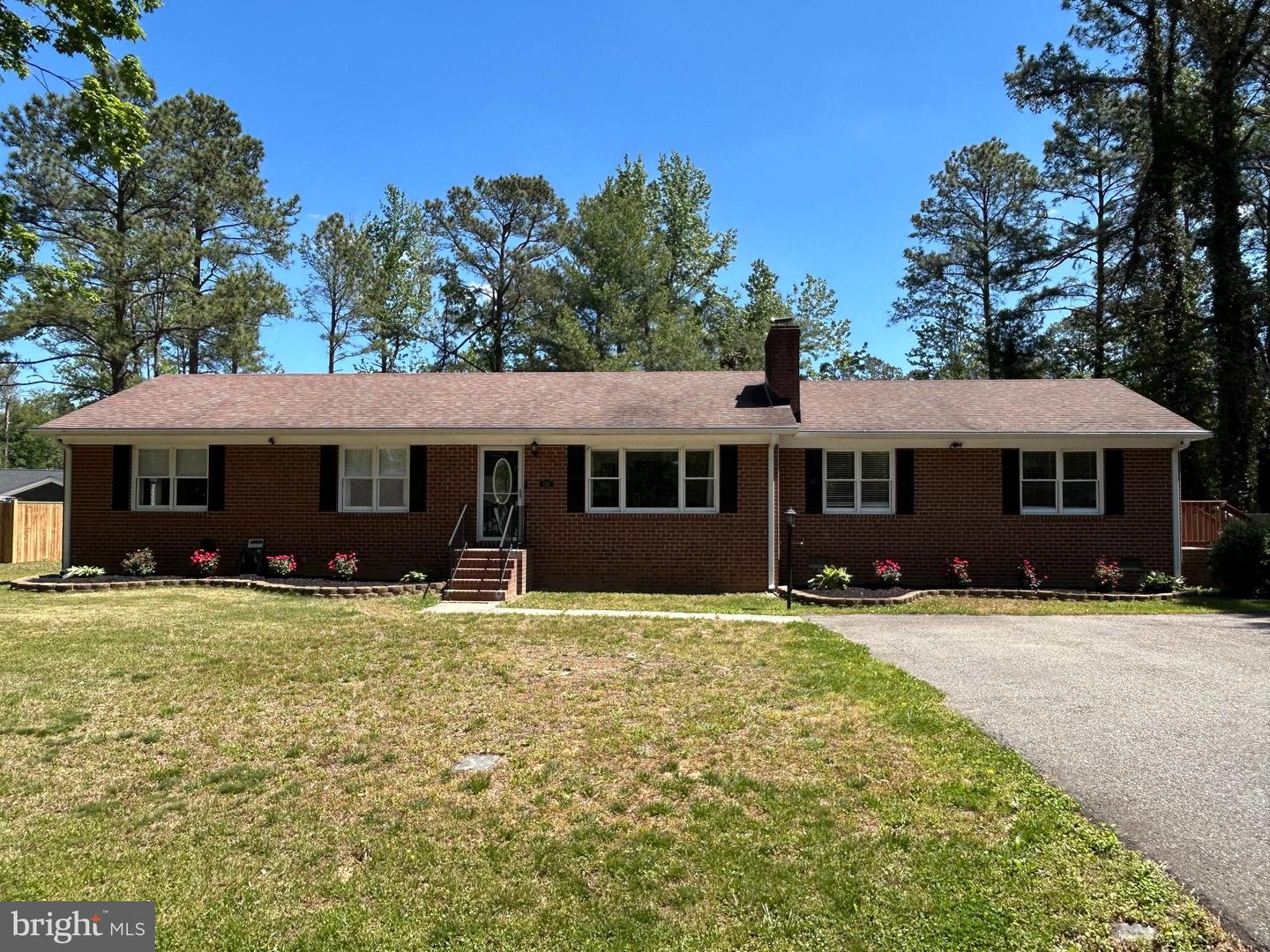 736 Annapolis Drive