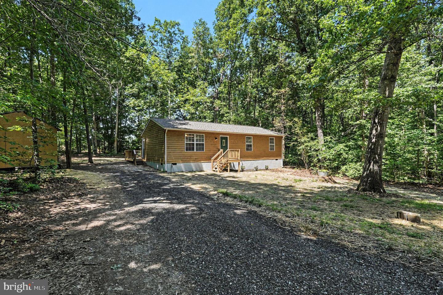12490 Us Route 1 Highway, Woodford