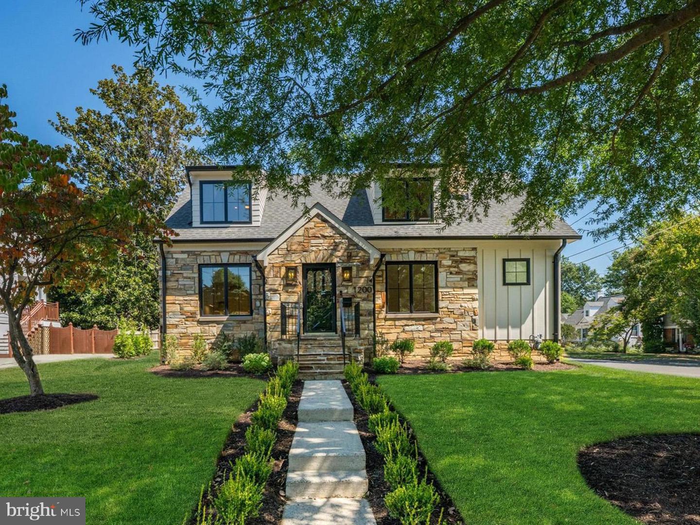 1200 Lincoln Avenue, Falls Church