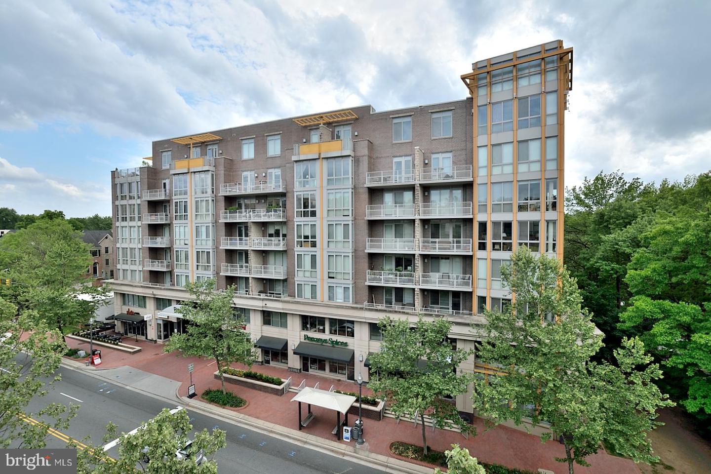 513 W Broad Street #510, Falls Church