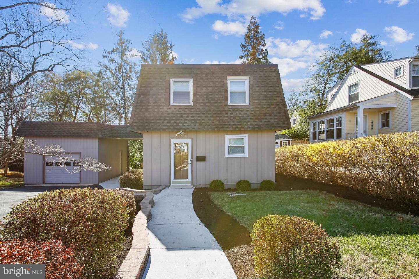 500 Little Falls Street, Falls Church