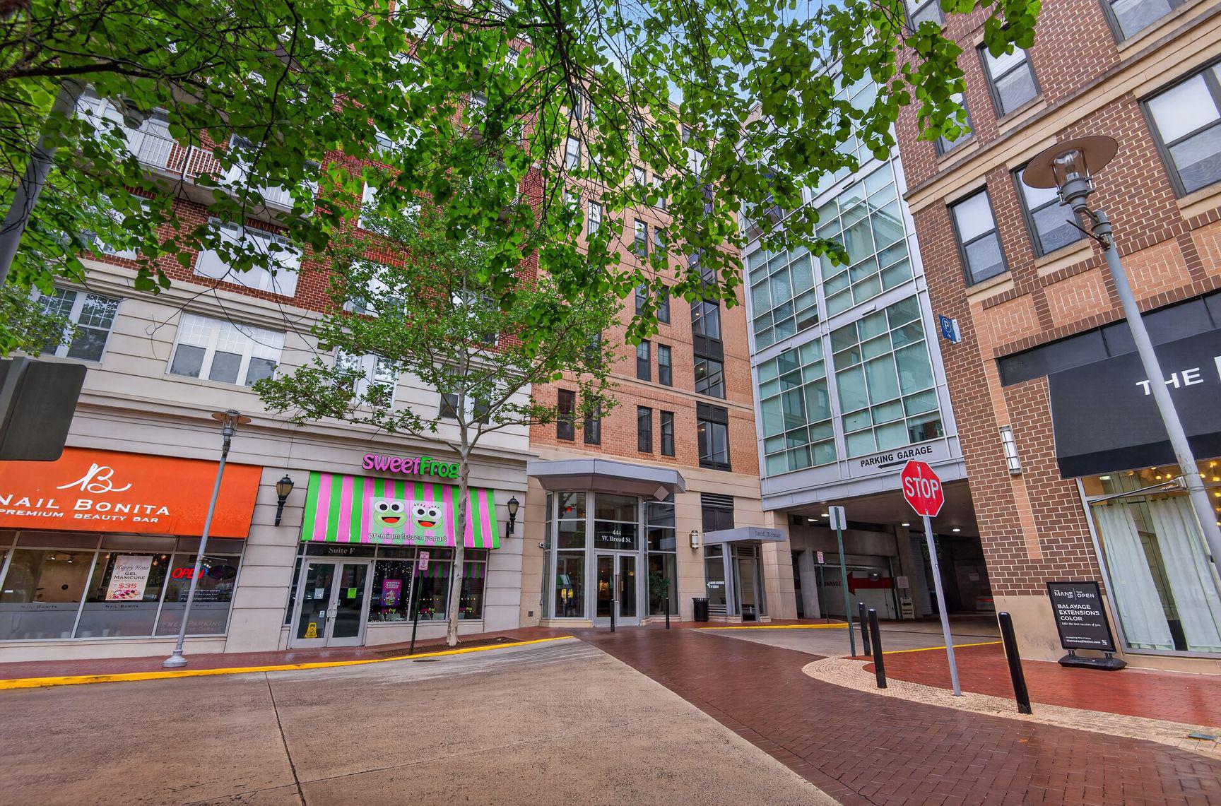 444 W Broad Street #428, Falls Church