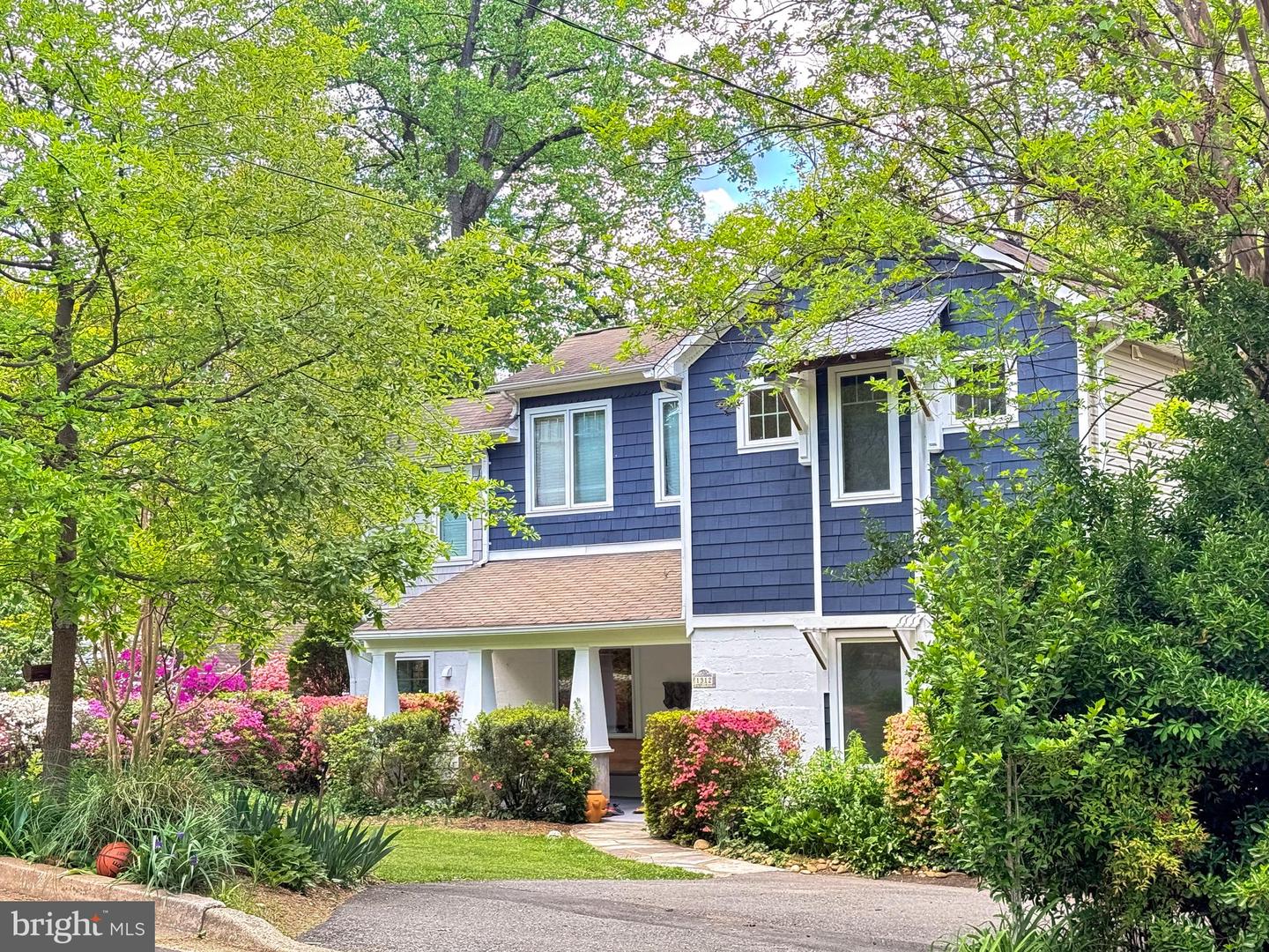 1312 Robinson Place, Falls Church