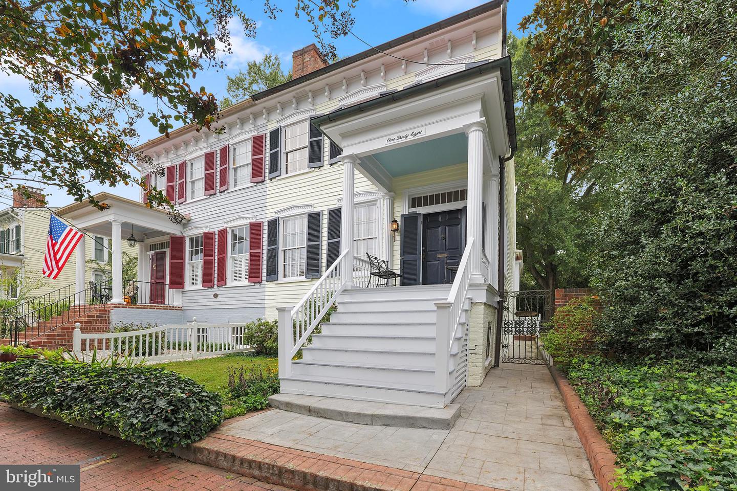 138 Caroline Street, Fredericksburg