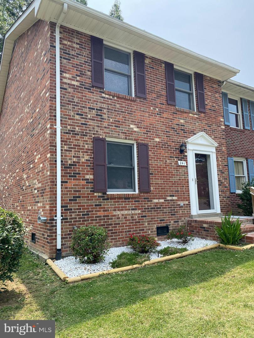 241 Farrell Ln, Fredericksburg