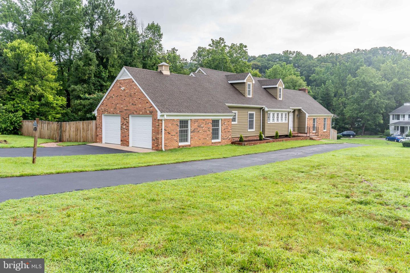 142 Woodland Road, Fredericksburg