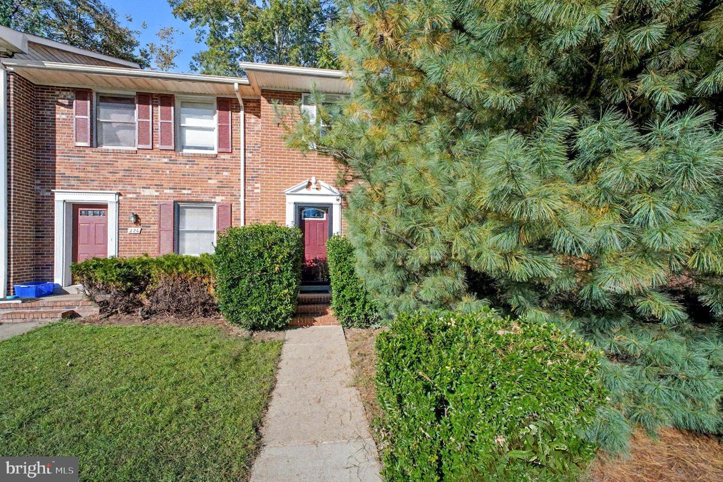 222 Farrell Lane, Fredericksburg