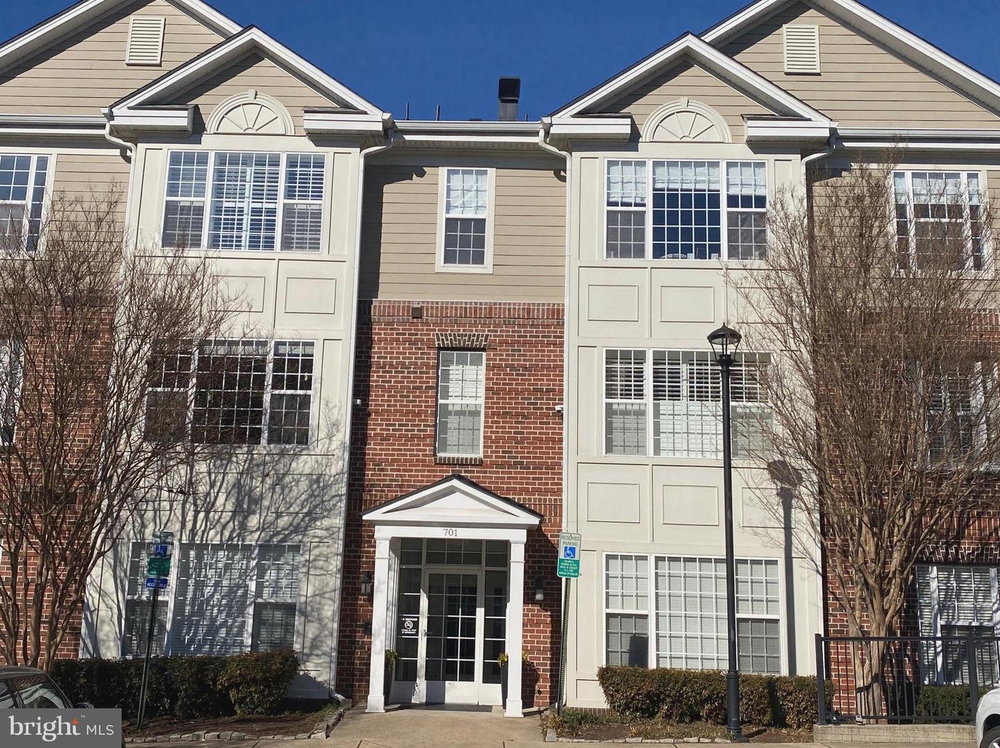701 Cobblestone Boulevard #108, Fredericksburg