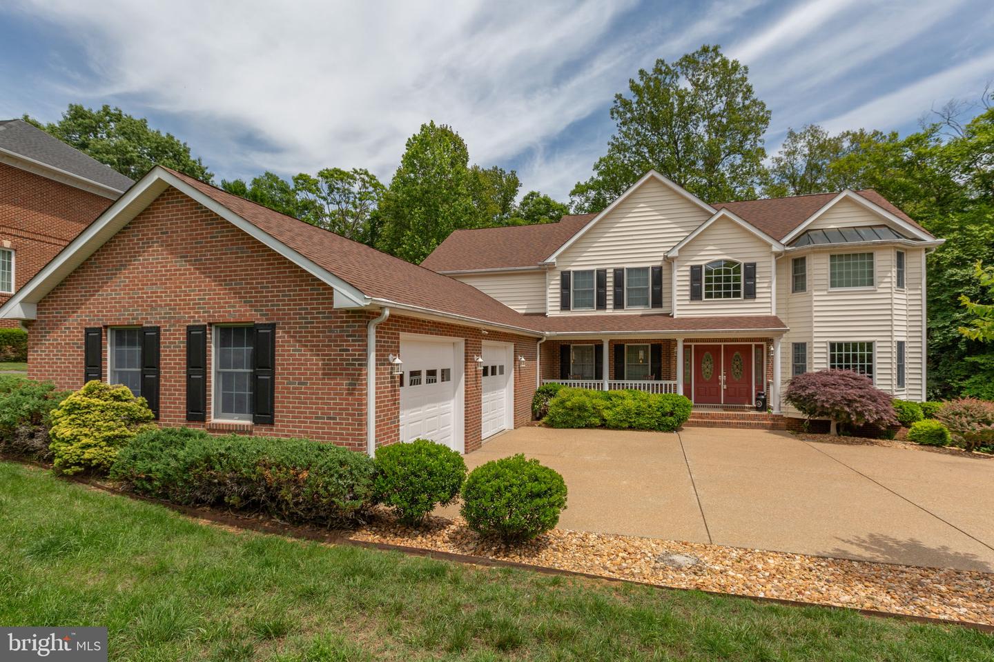 1001 Featherston Court