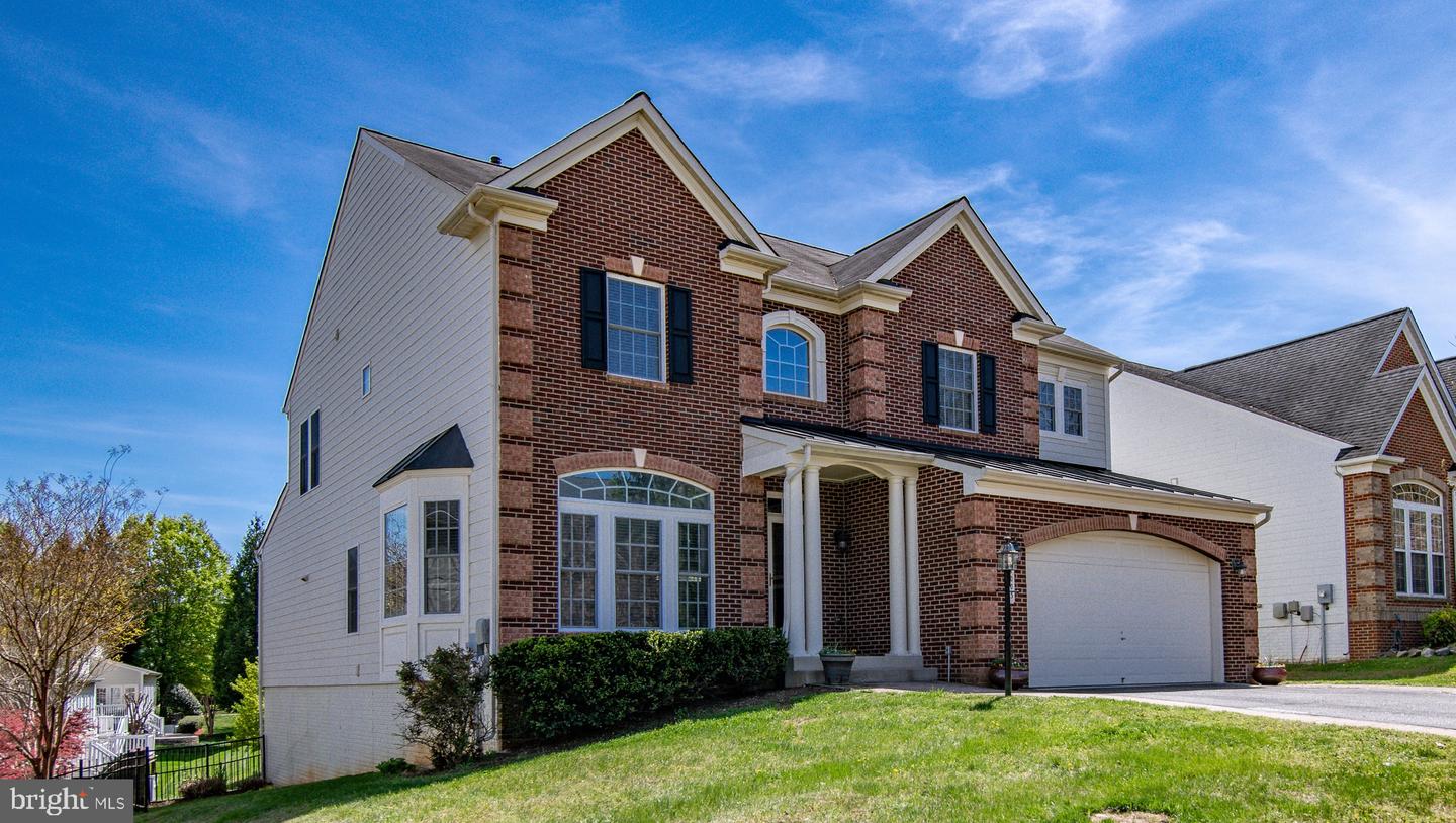 1003 Raymond Court