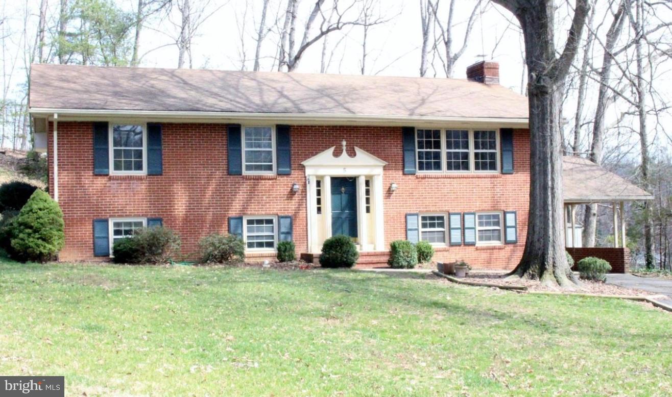 5 Warfield Place