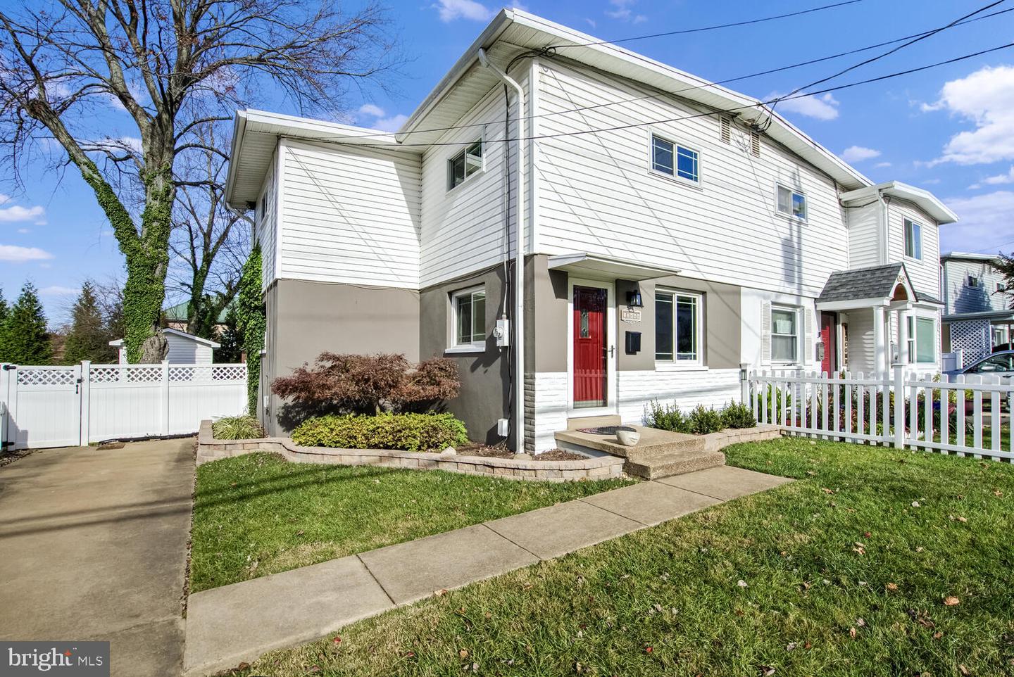 10644 Maple Street, Fairfax