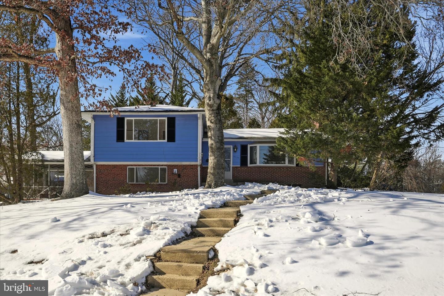 9732 Saint Andrews Drive, Fairfax