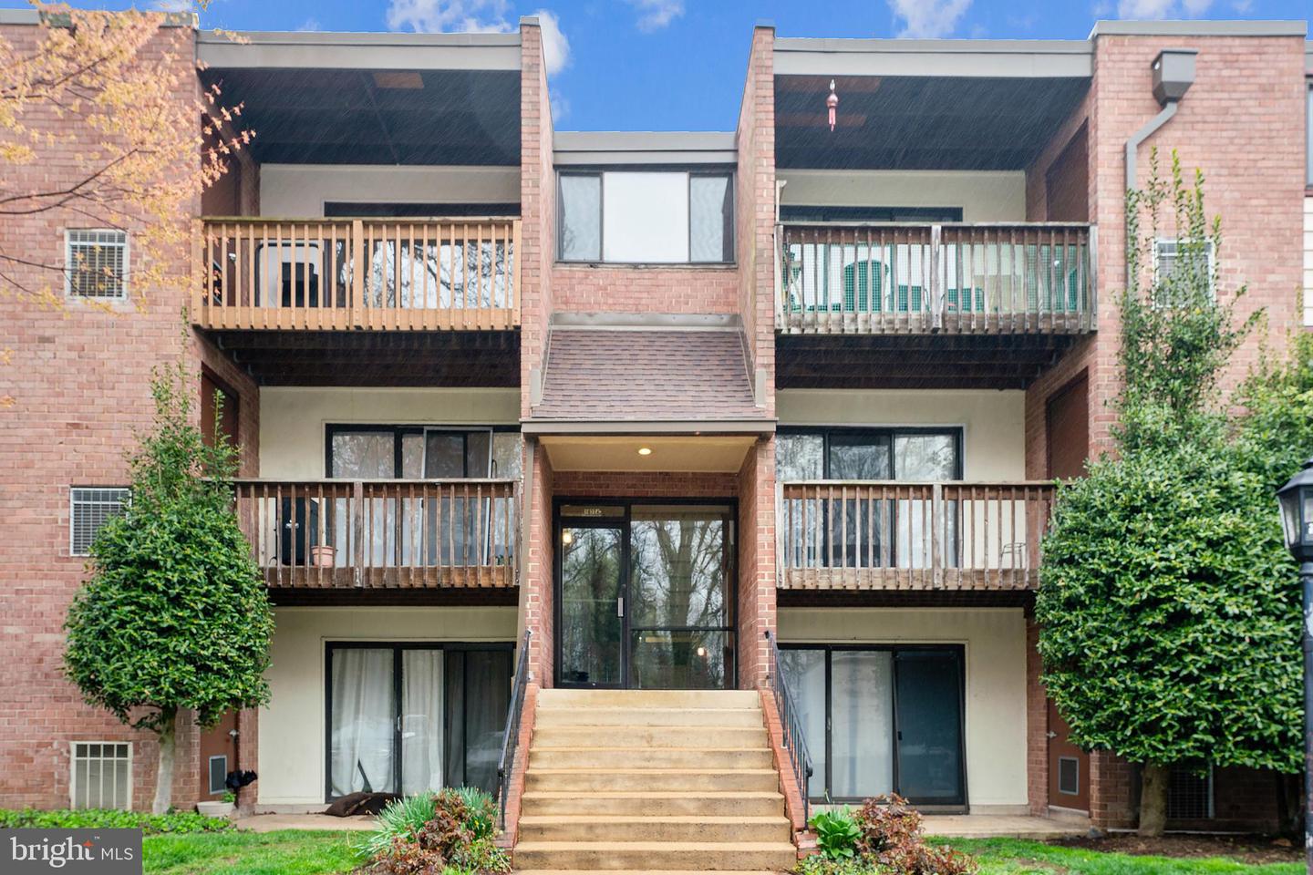 10724 W West Drive #204