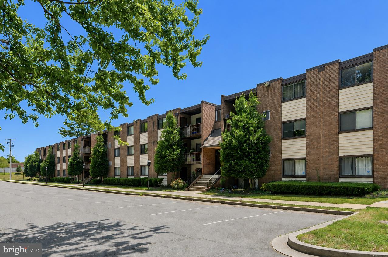 10725 West Drive #303