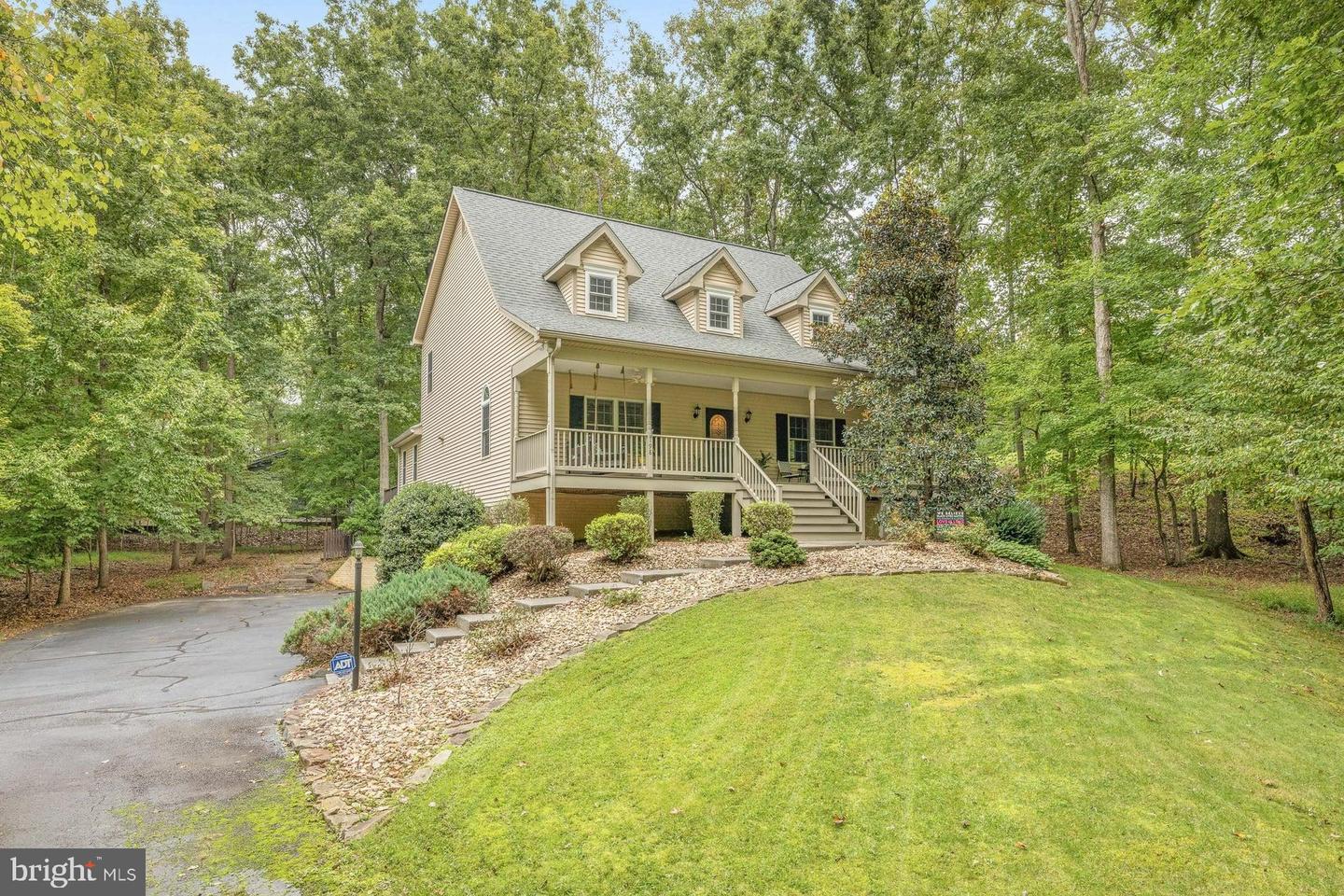 198 Jefferson Dr, Palmyra