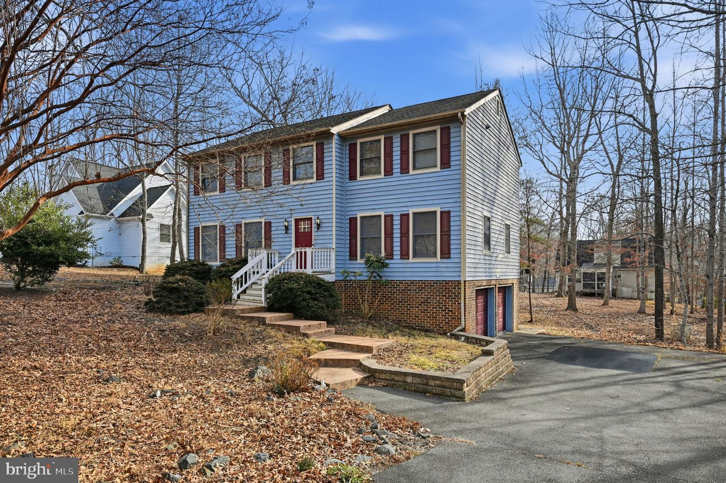 25 Woodlawn Drive, Palmyra