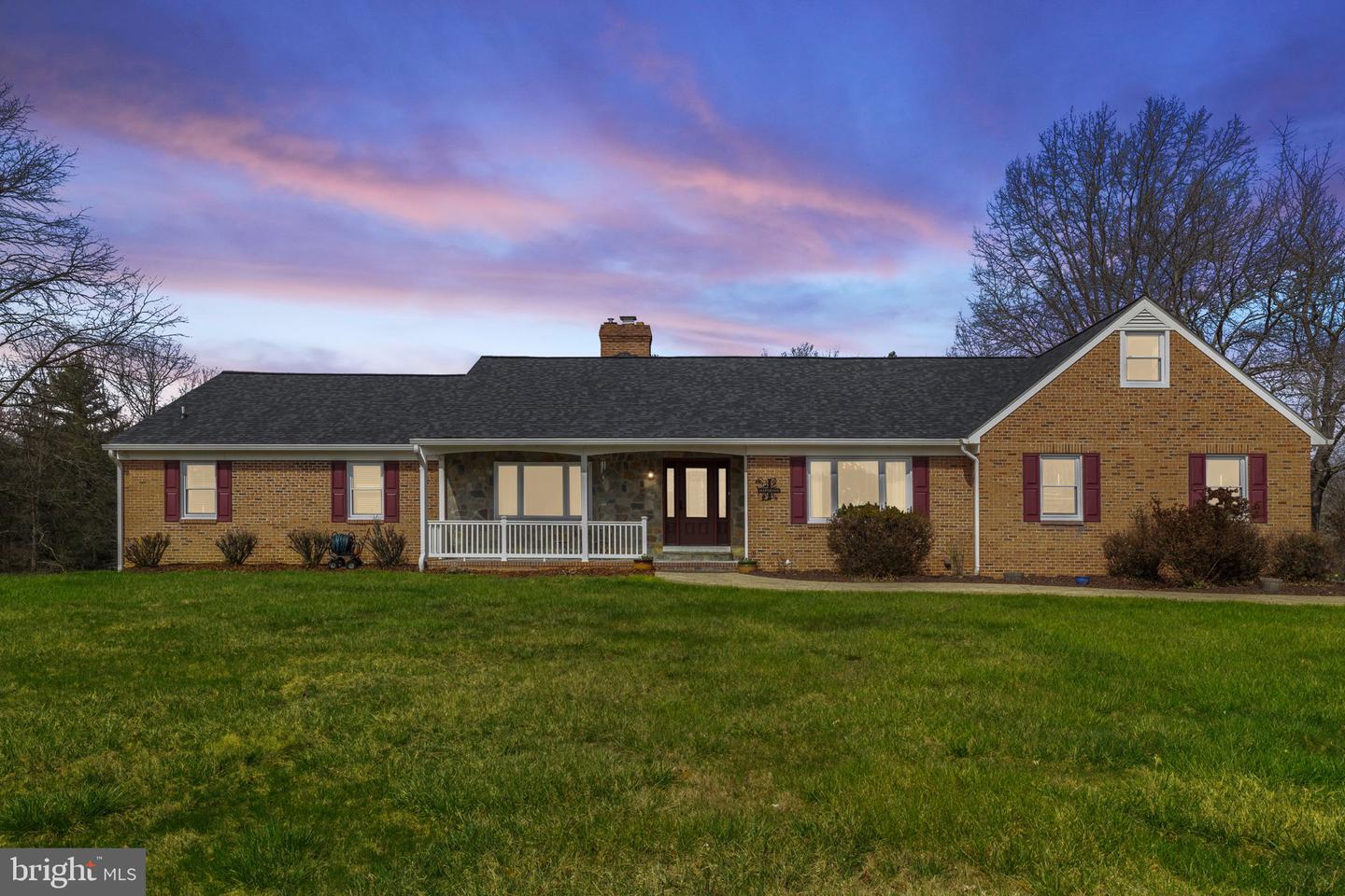 8839 Grasslands Court, Marshall