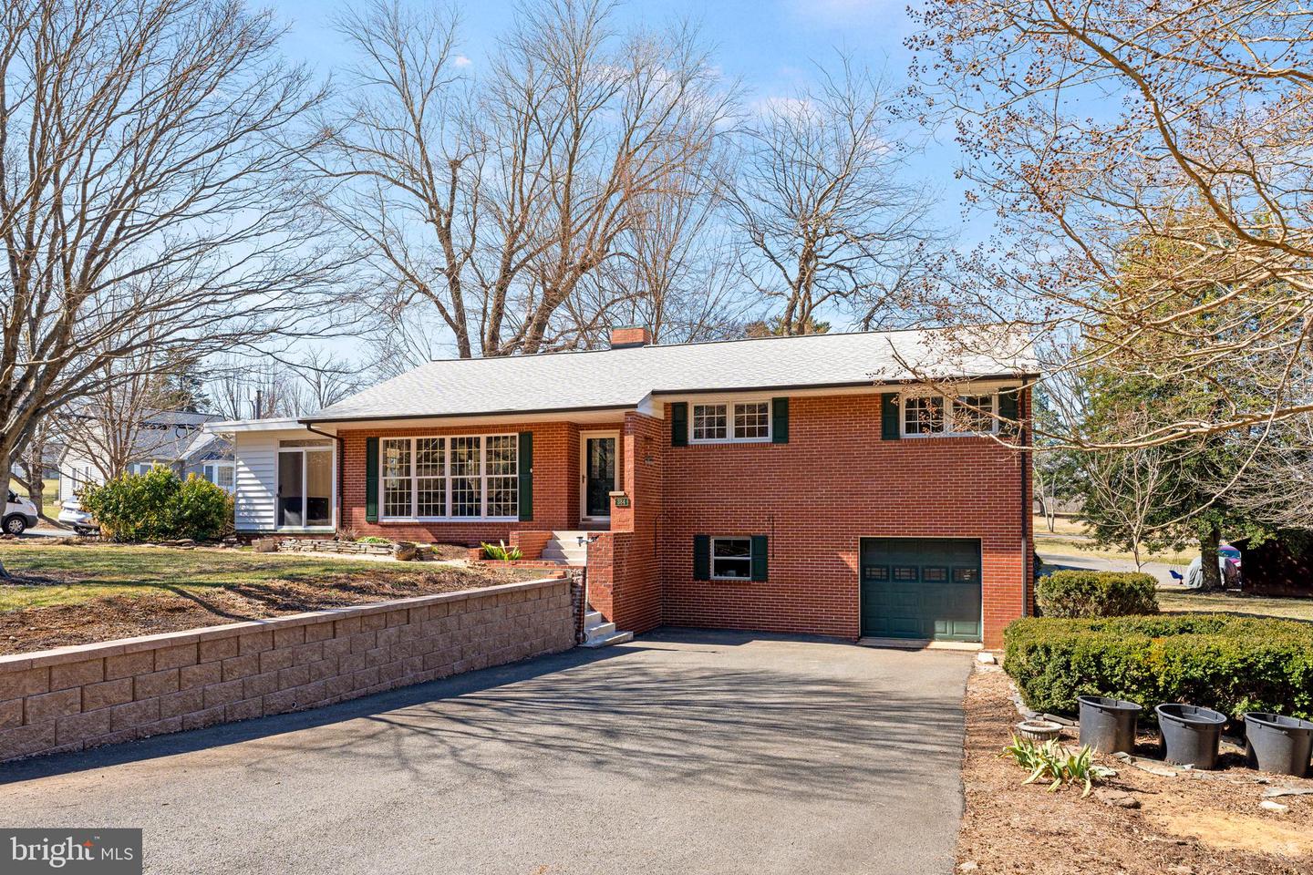 384 Winchester Street, Warrenton