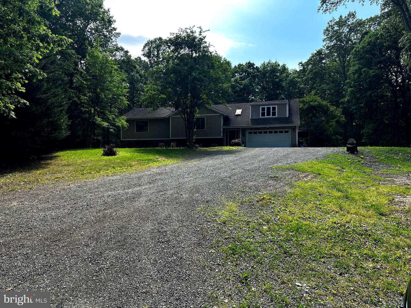 3587 Monarch Lane