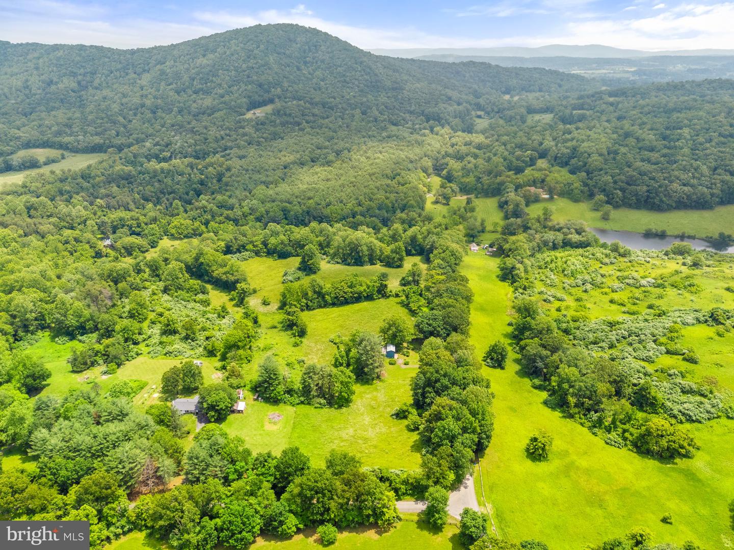 11066 Moreland Road, Delaplane