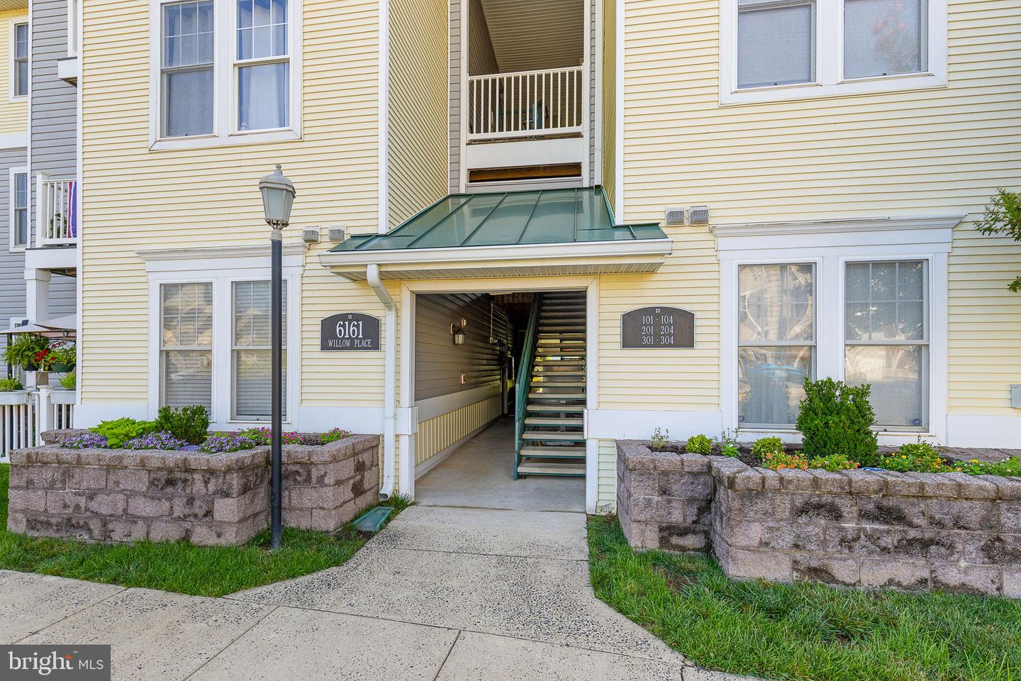 6161 Willow Place #104, Bealeton