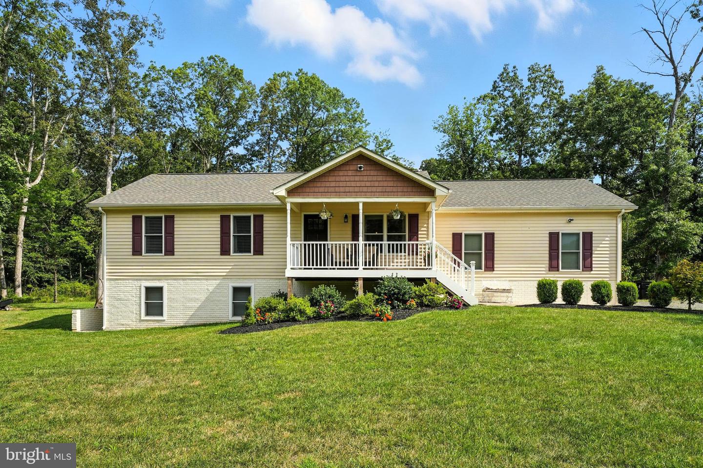12253 Davis Road, Remington