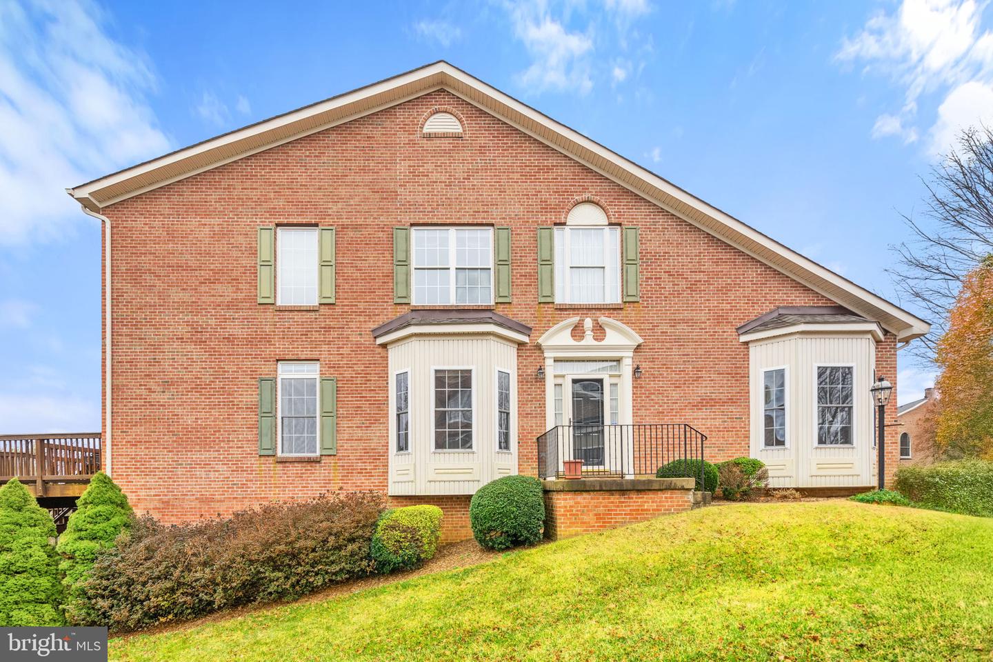 224 North View Circle, Warrenton