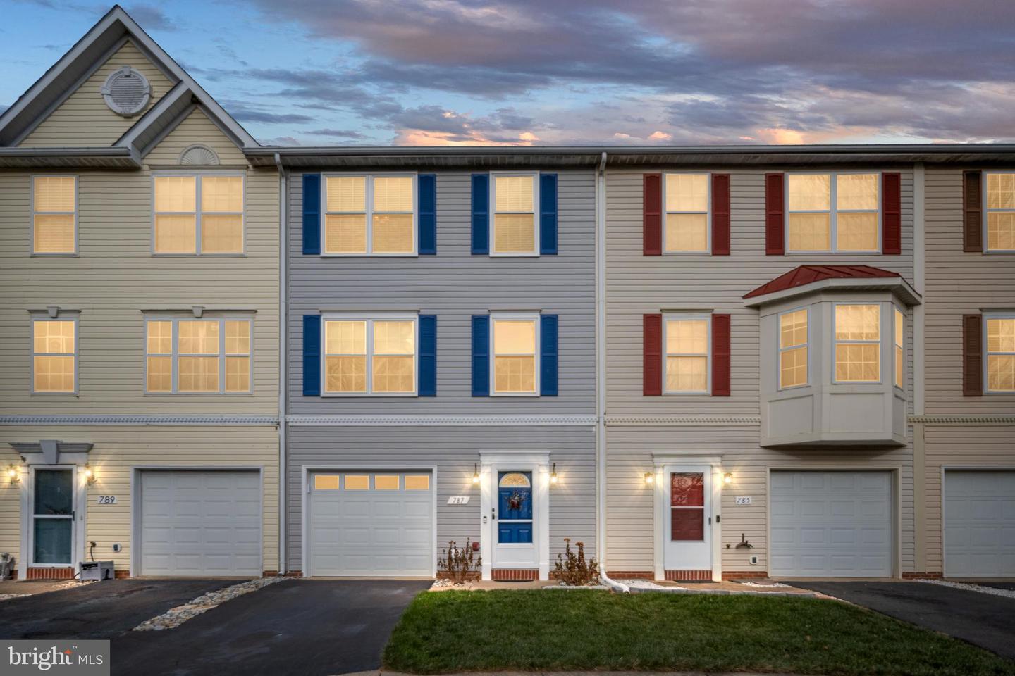 787 General Wallace Court, Warrenton