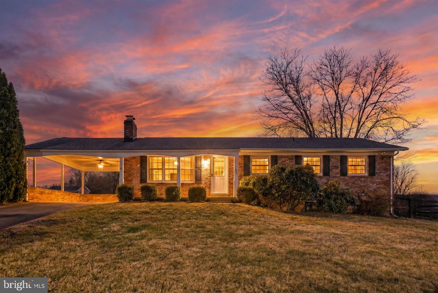 660 Foxcroft Road, Warrenton