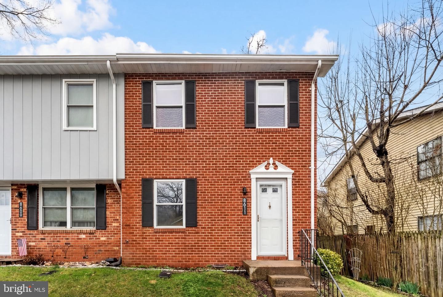 8611 Harrison Court, Marshall