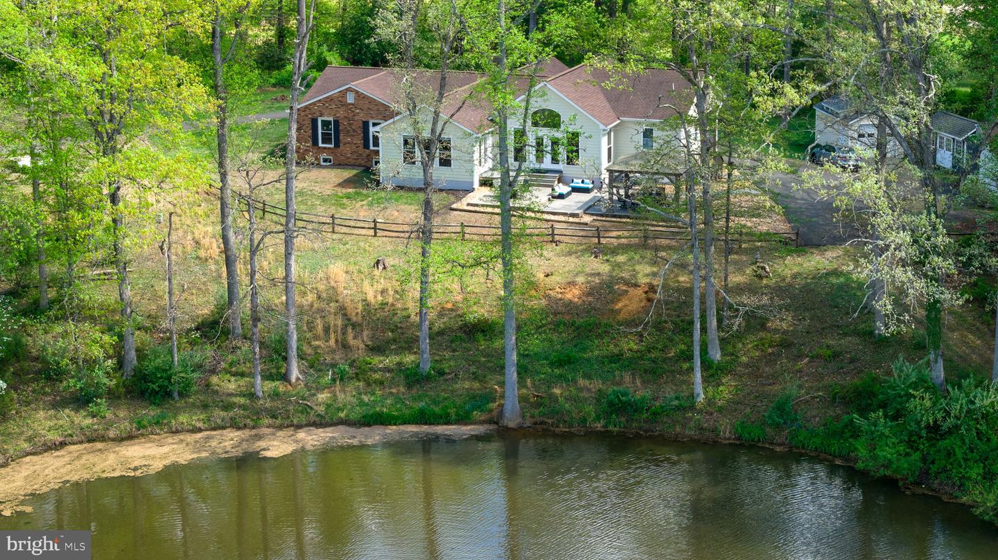 5699 Red Brick Road, Warrenton