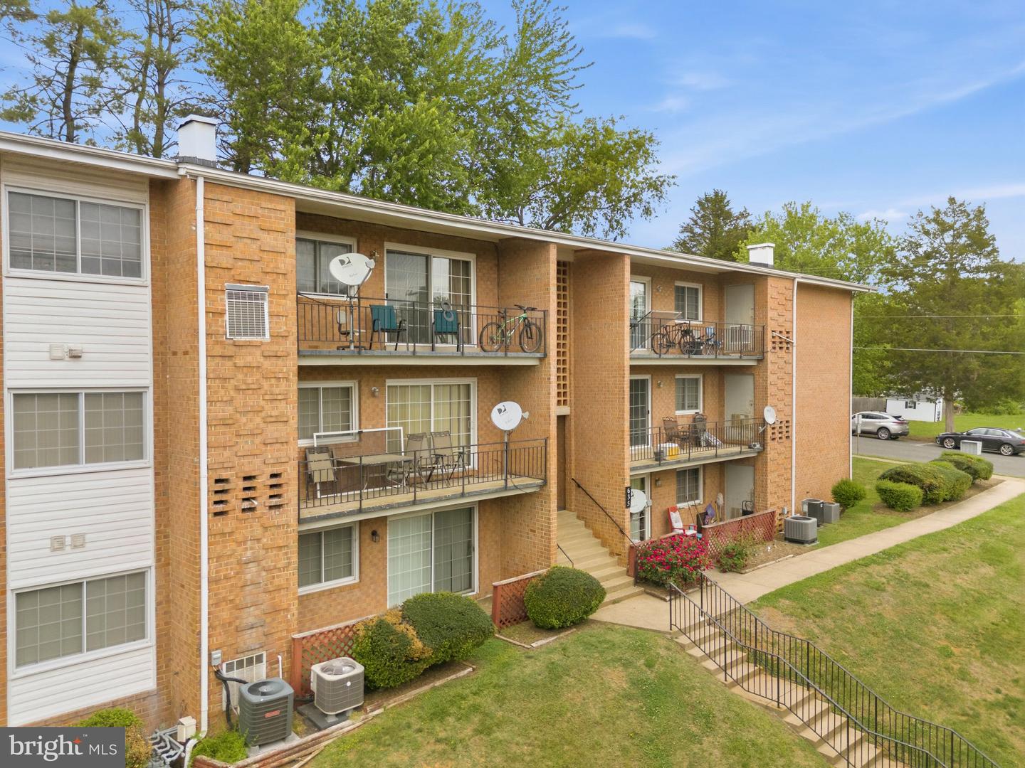 635 Waterloo Road #222