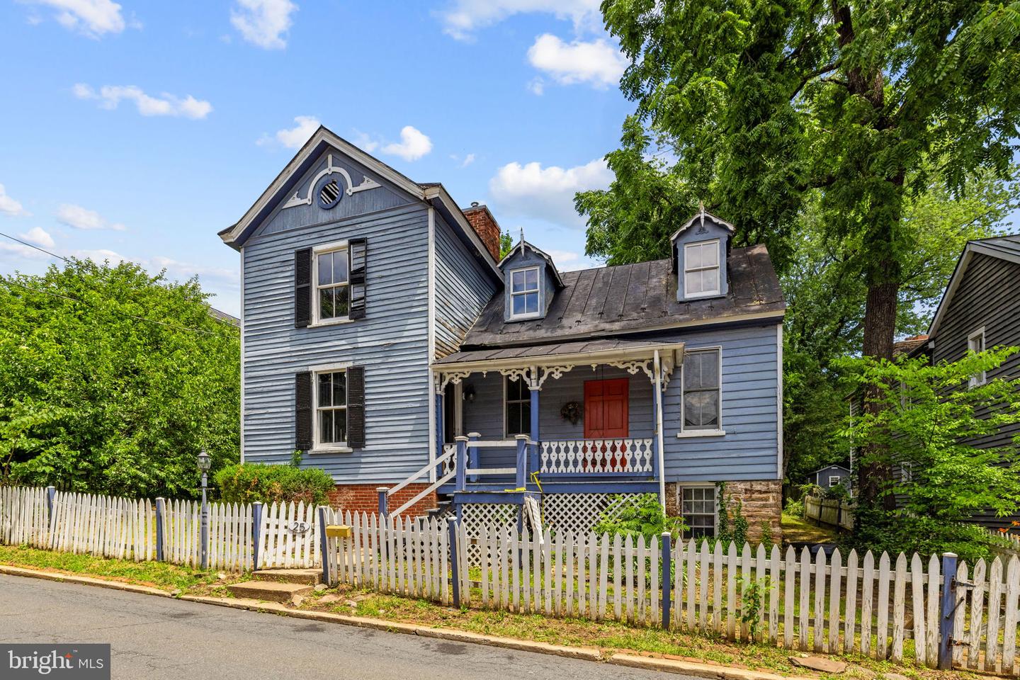 25 N 6th Street