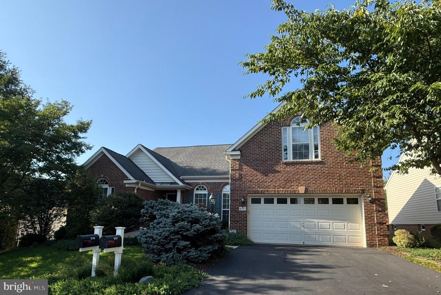 6727 Holly Farm Lane