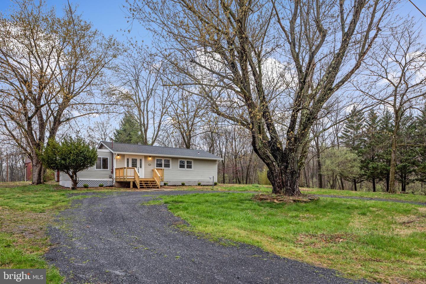 225 Susquehanna Trail, Winchester