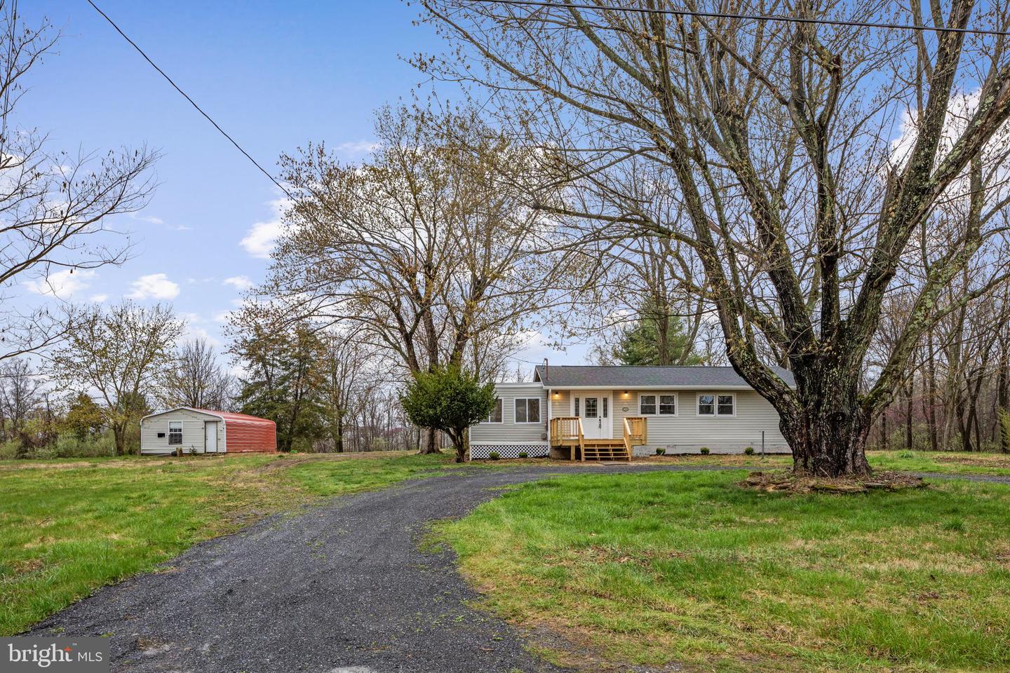 225 Susquehanna Trail, Winchester