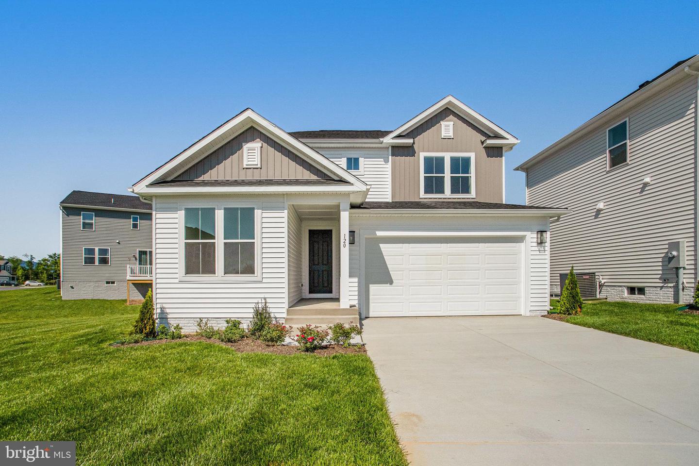 120 Midsummer Lane, Middletown