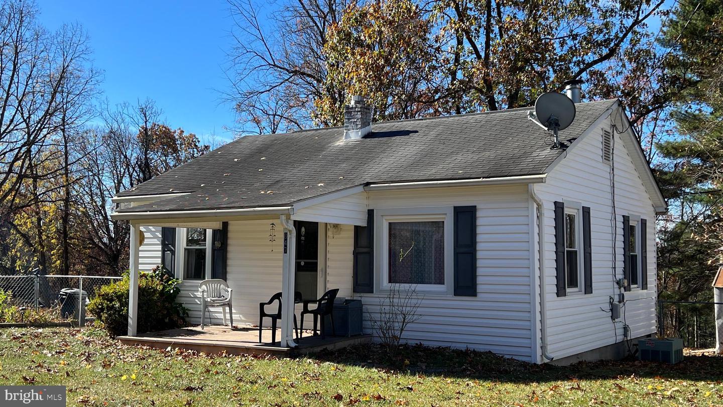 847 Hunting Ridge Road, Winchester