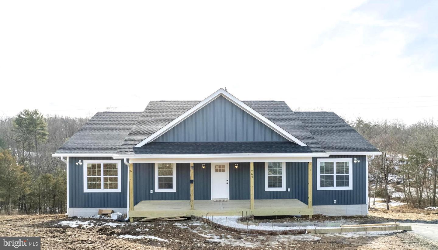 764 Sir Johns Road, Clear Brook