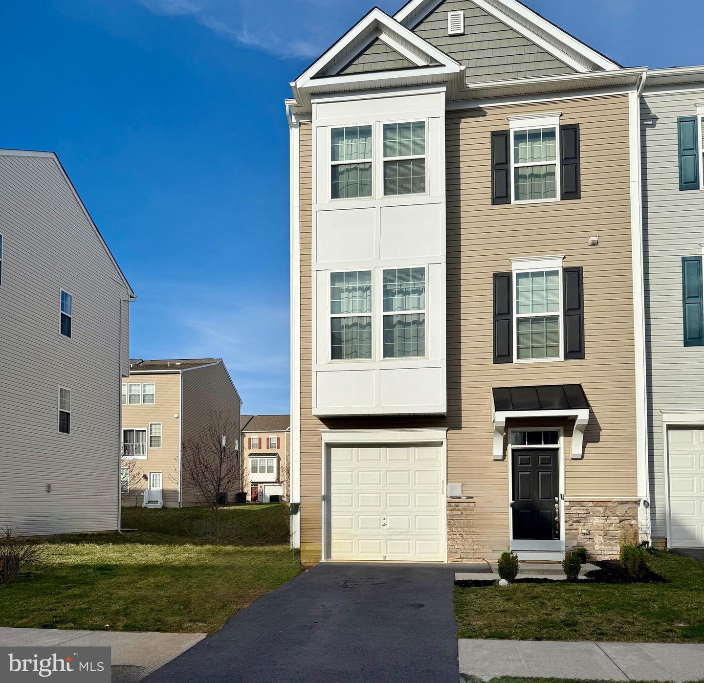 236 Schramm Loop, Stephens City