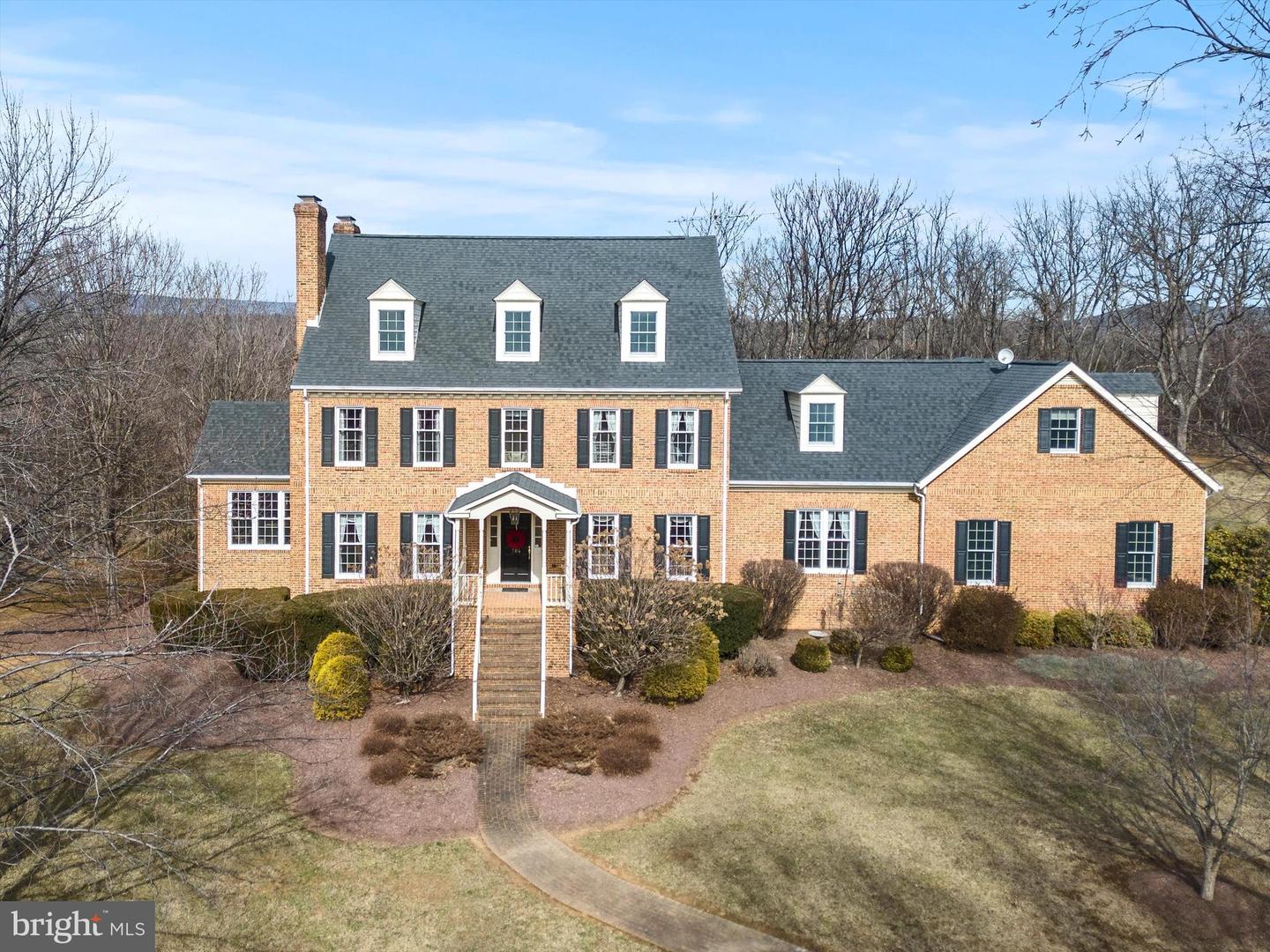 304 Longview Lane, Winchester