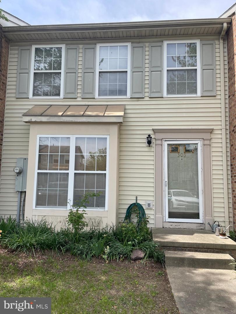 303 Barrington Lane, Winchester
