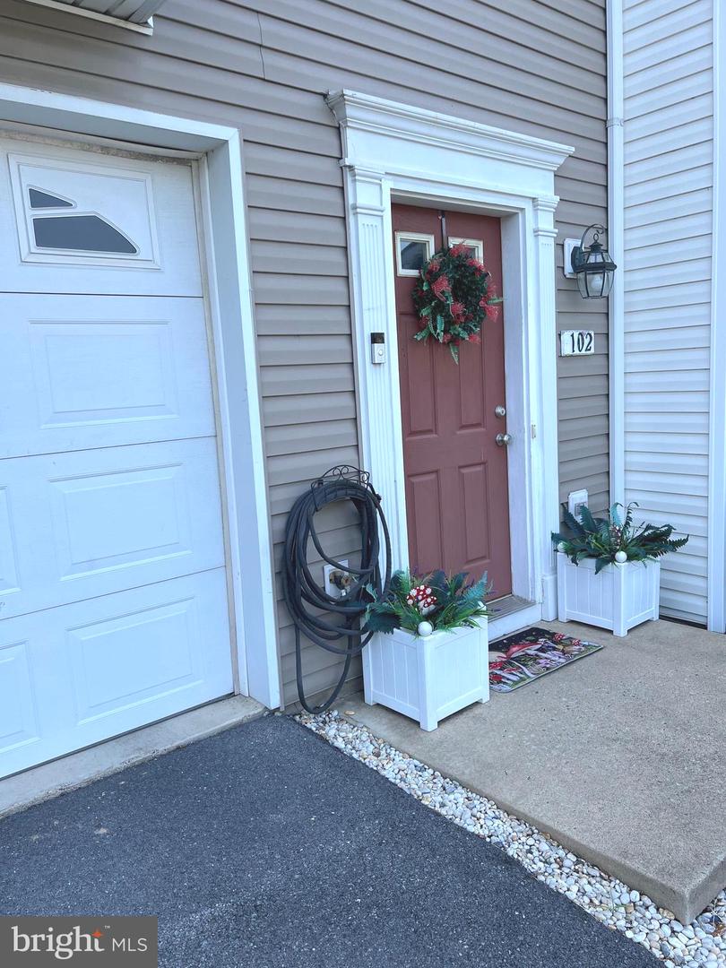 102 Zephyr Lane, Winchester