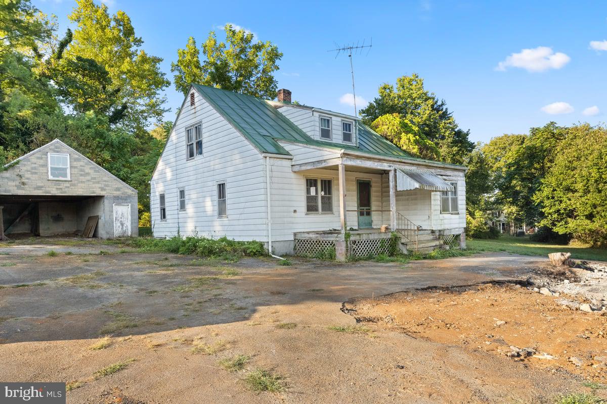 7189 Middle Road, Middletown